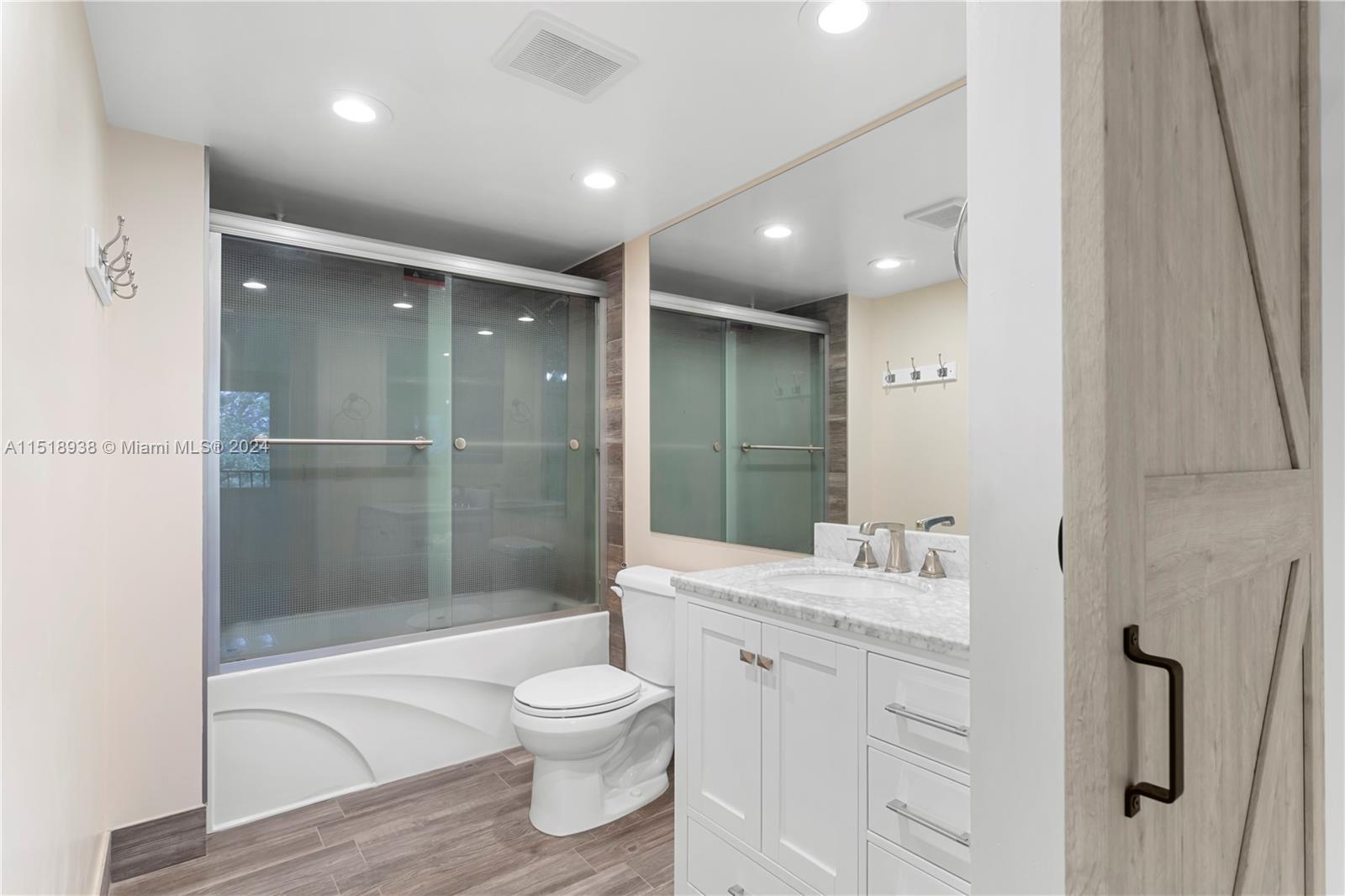 12600 SW 5th Ct 404L, Pembroke Pines, Florida 33027, 1 Bedroom Bedrooms, ,1 BathroomBathrooms,Residential,For Sale,12600 SW 5th Ct 404L,A11518938