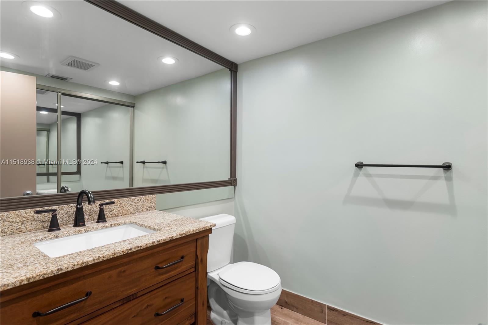 12600 SW 5th Ct 404L, Pembroke Pines, Florida 33027, 1 Bedroom Bedrooms, ,1 BathroomBathrooms,Residential,For Sale,12600 SW 5th Ct 404L,A11518938