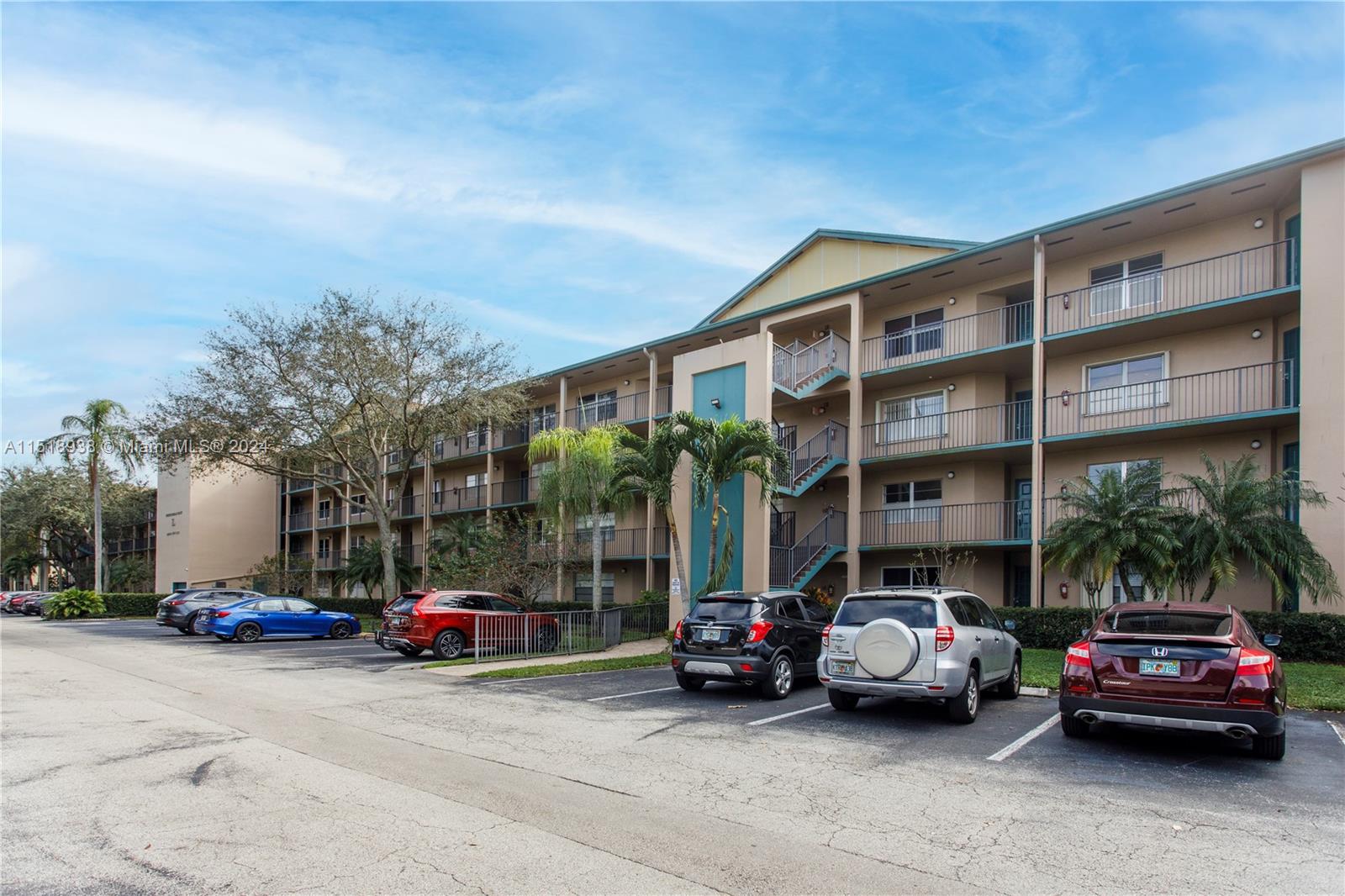 12600 SW 5th Ct 404L, Pembroke Pines, Florida 33027, 1 Bedroom Bedrooms, ,1 BathroomBathrooms,Residential,For Sale,12600 SW 5th Ct 404L,A11518938