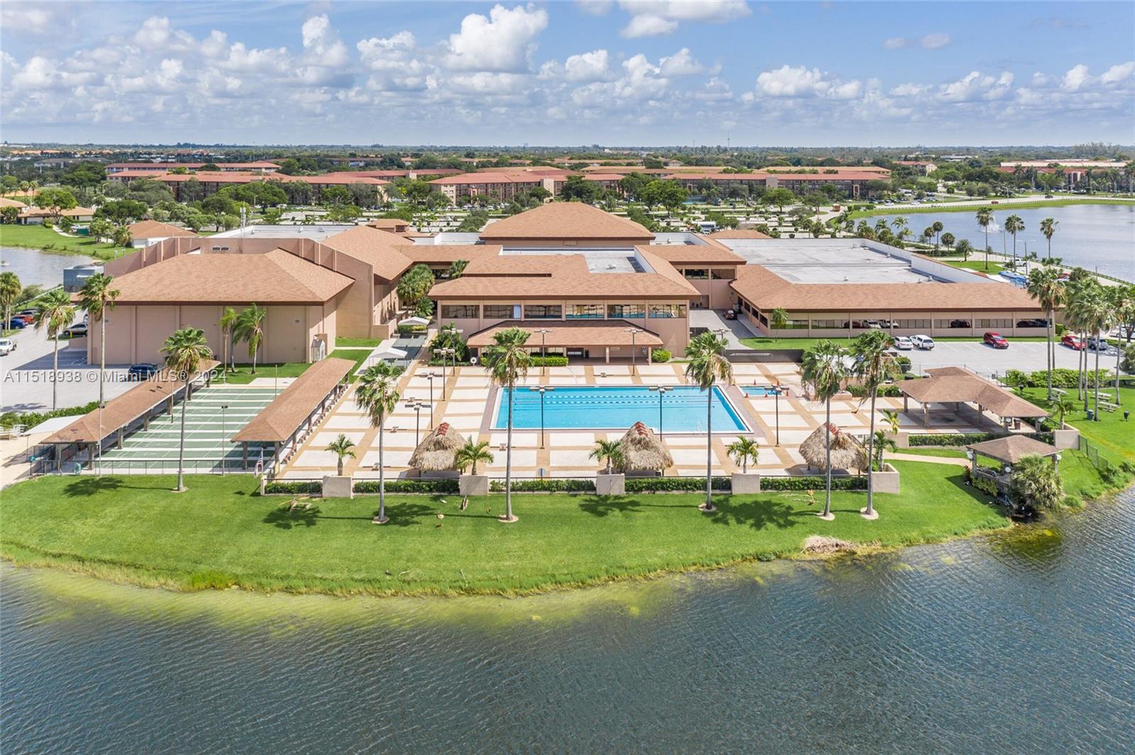 12600 SW 5th Ct 404L, Pembroke Pines, Florida 33027, 1 Bedroom Bedrooms, ,1 BathroomBathrooms,Residential,For Sale,12600 SW 5th Ct 404L,A11518938