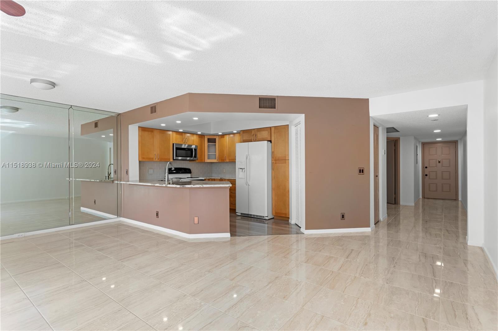 12600 SW 5th Ct 404L, Pembroke Pines, Florida 33027, 1 Bedroom Bedrooms, ,1 BathroomBathrooms,Residential,For Sale,12600 SW 5th Ct 404L,A11518938