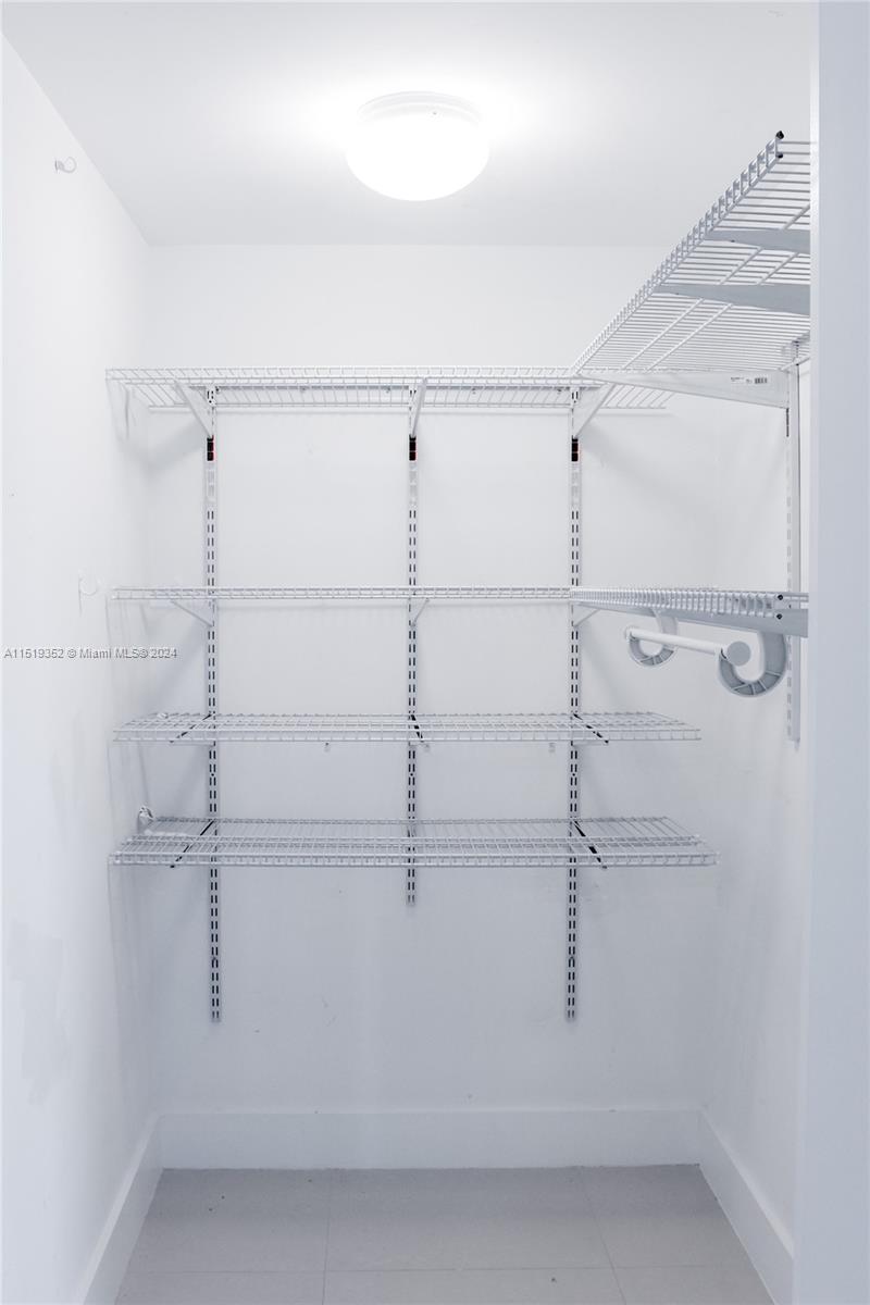 50 Biscayne Blvd 1811, Miami, Florida 33132, 2 Bedrooms Bedrooms, ,2 BathroomsBathrooms,Residentiallease,For Rent,50 Biscayne Blvd 1811,A11519352