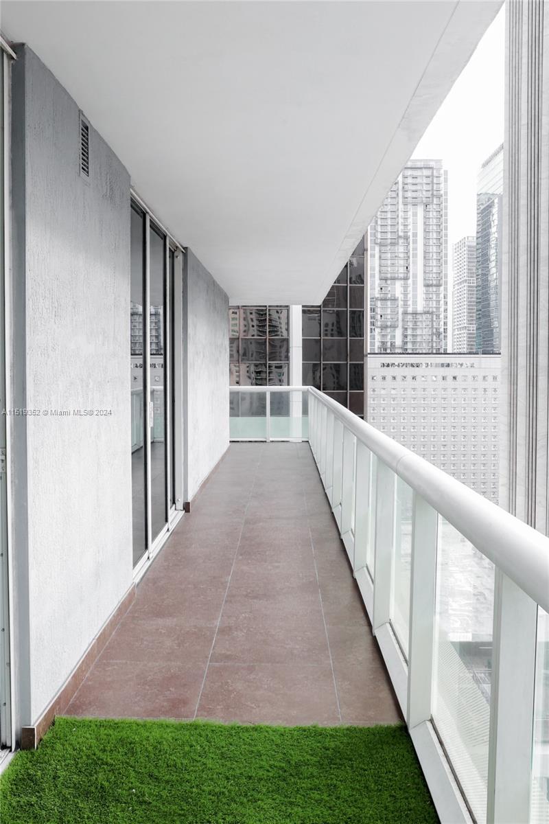 50 Biscayne Blvd 1811, Miami, Florida 33132, 2 Bedrooms Bedrooms, ,2 BathroomsBathrooms,Residentiallease,For Rent,50 Biscayne Blvd 1811,A11519352