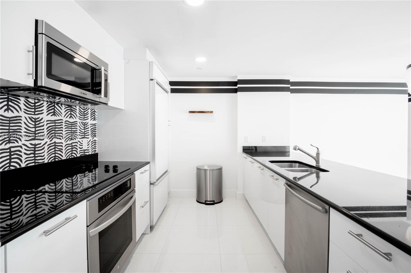 50 Biscayne Blvd 1811, Miami, Florida 33132, 2 Bedrooms Bedrooms, ,2 BathroomsBathrooms,Residentiallease,For Rent,50 Biscayne Blvd 1811,A11519352