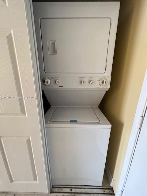 2226 N Cypress Bend Dr 210, Pompano Beach, Florida 33069, 2 Bedrooms Bedrooms, ,2 BathroomsBathrooms,Residentiallease,For Rent,2226 N Cypress Bend Dr 210,A11516736