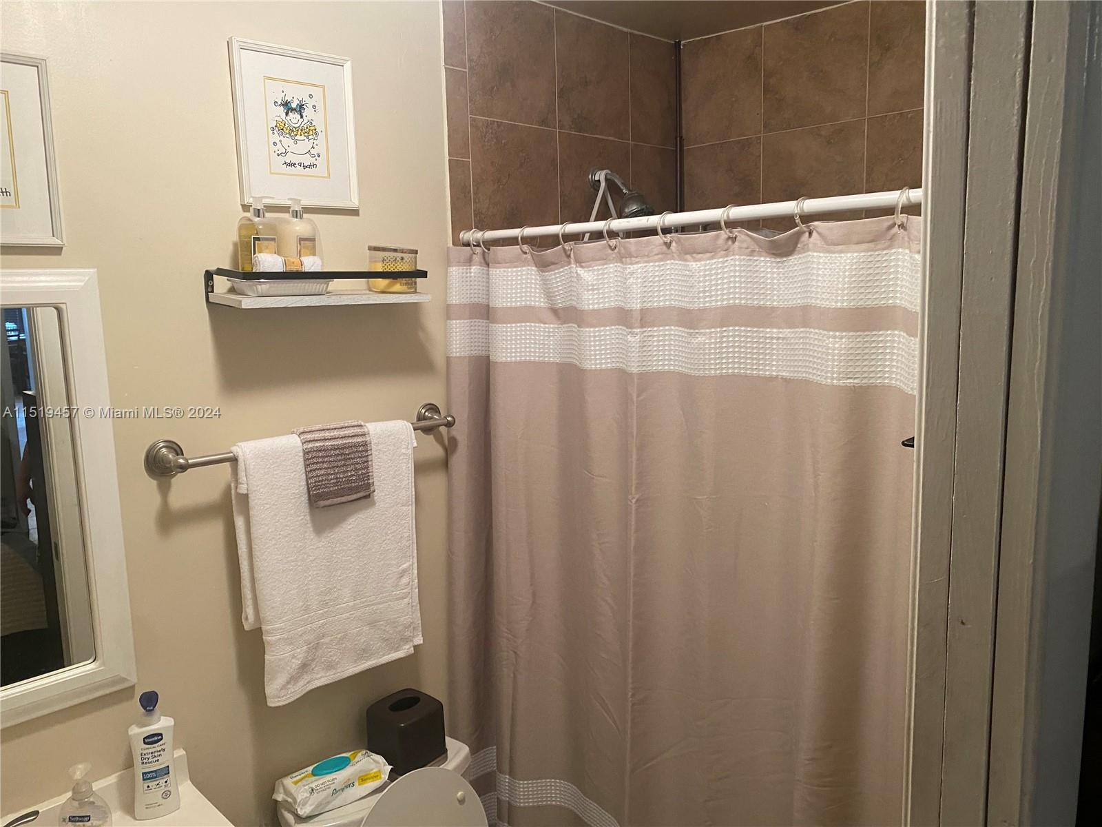 4807 SW 19th St, West Park, Florida 33023, 3 Bedrooms Bedrooms, 3 Rooms Rooms,2 BathroomsBathrooms,Residential,For Sale,4807 SW 19th St,A11519457