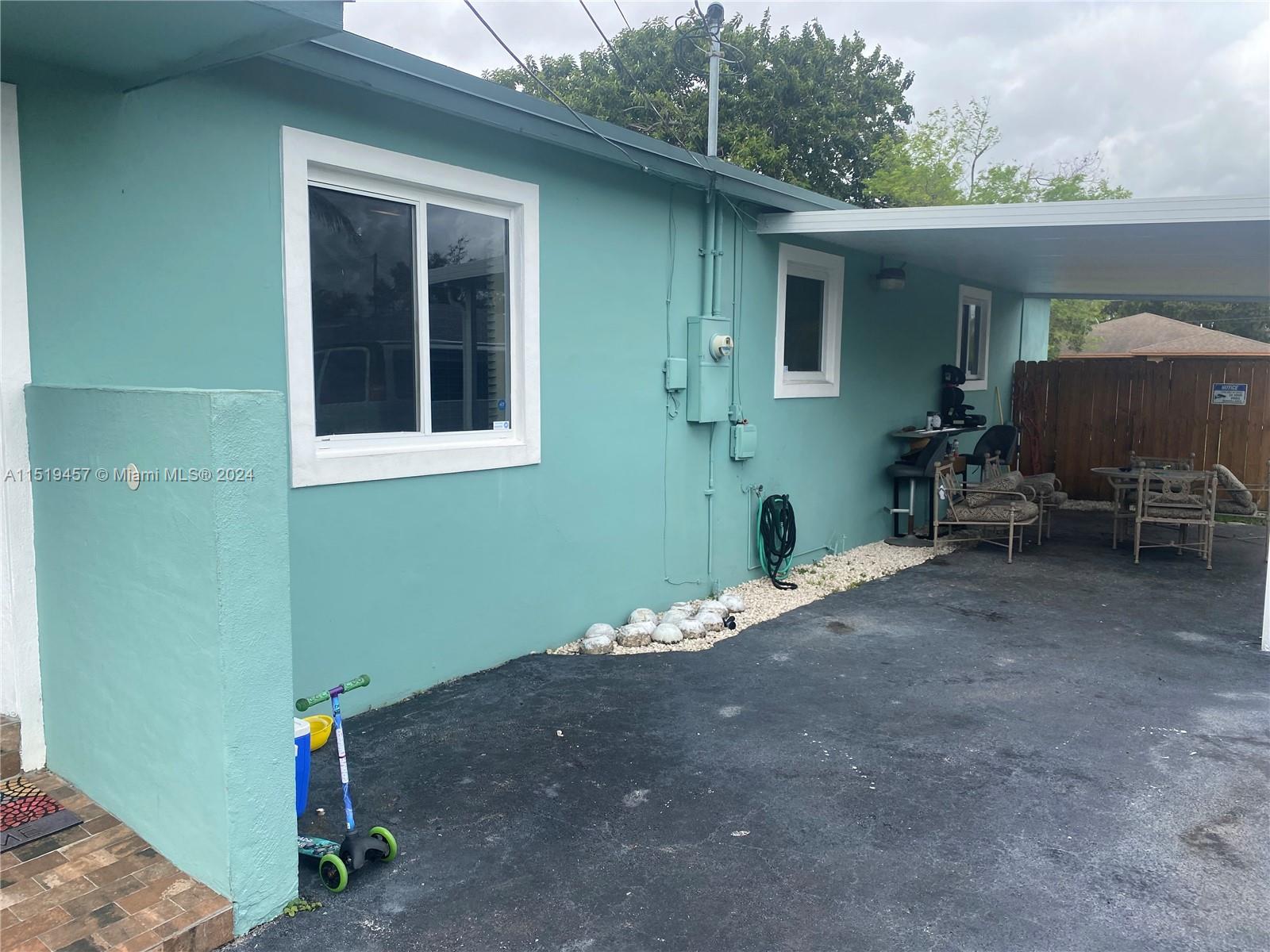 4807 SW 19th St, West Park, Florida 33023, 3 Bedrooms Bedrooms, 3 Rooms Rooms,2 BathroomsBathrooms,Residential,For Sale,4807 SW 19th St,A11519457