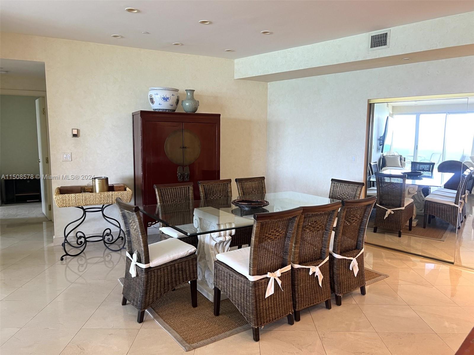 9601 Collins Ave 805, Bal Harbour, Florida 33154, 2 Bedrooms Bedrooms, ,2 BathroomsBathrooms,Residentiallease,For Rent,9601 Collins Ave 805,A11508578
