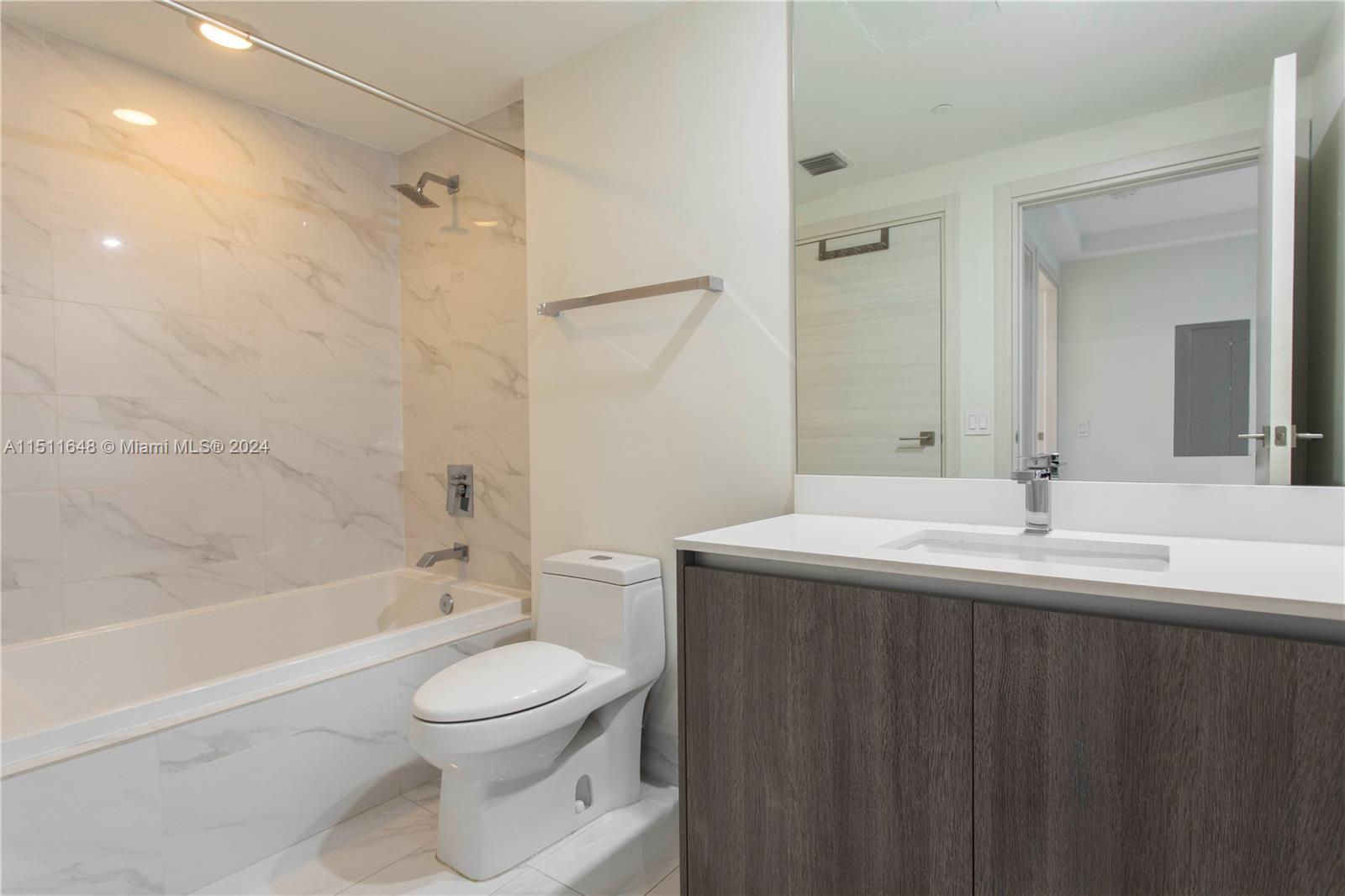 801 S Miami Ave 1609, Miami, Florida 33130, 3 Bedrooms Bedrooms, ,3 BathroomsBathrooms,Residential,For Sale,801 S Miami Ave 1609,A11511648