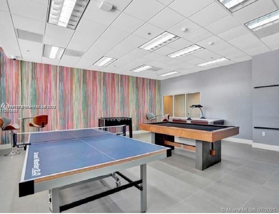 1200 Brickell Bay Dr 3924, Miami, Florida 33131, 3 Bedrooms Bedrooms, ,2 BathroomsBathrooms,Residential,For Sale,1200 Brickell Bay Dr 3924,A11519667