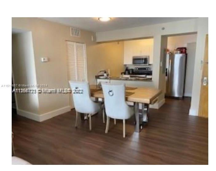 1200 Brickell Bay Dr 3924, Miami, Florida 33131, 3 Bedrooms Bedrooms, ,2 BathroomsBathrooms,Residential,For Sale,1200 Brickell Bay Dr 3924,A11519667