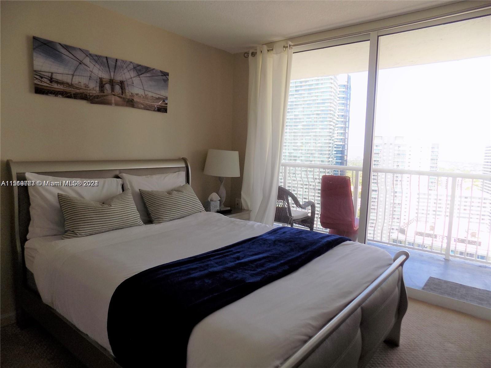 1200 Brickell Bay Dr 3924, Miami, Florida 33131, 3 Bedrooms Bedrooms, ,2 BathroomsBathrooms,Residential,For Sale,1200 Brickell Bay Dr 3924,A11519667