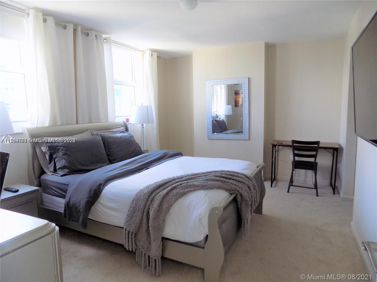 1200 Brickell Bay Dr 3924, Miami, Florida 33131, 3 Bedrooms Bedrooms, ,2 BathroomsBathrooms,Residential,For Sale,1200 Brickell Bay Dr 3924,A11519667