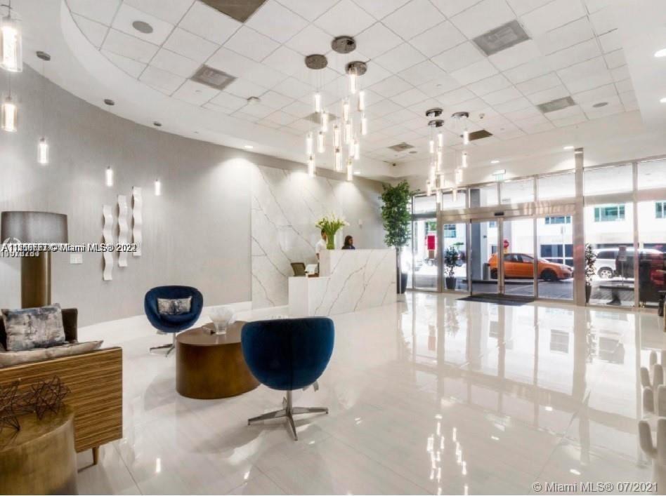 1200 Brickell Bay Dr 3924, Miami, Florida 33131, 3 Bedrooms Bedrooms, ,2 BathroomsBathrooms,Residential,For Sale,1200 Brickell Bay Dr 3924,A11519667