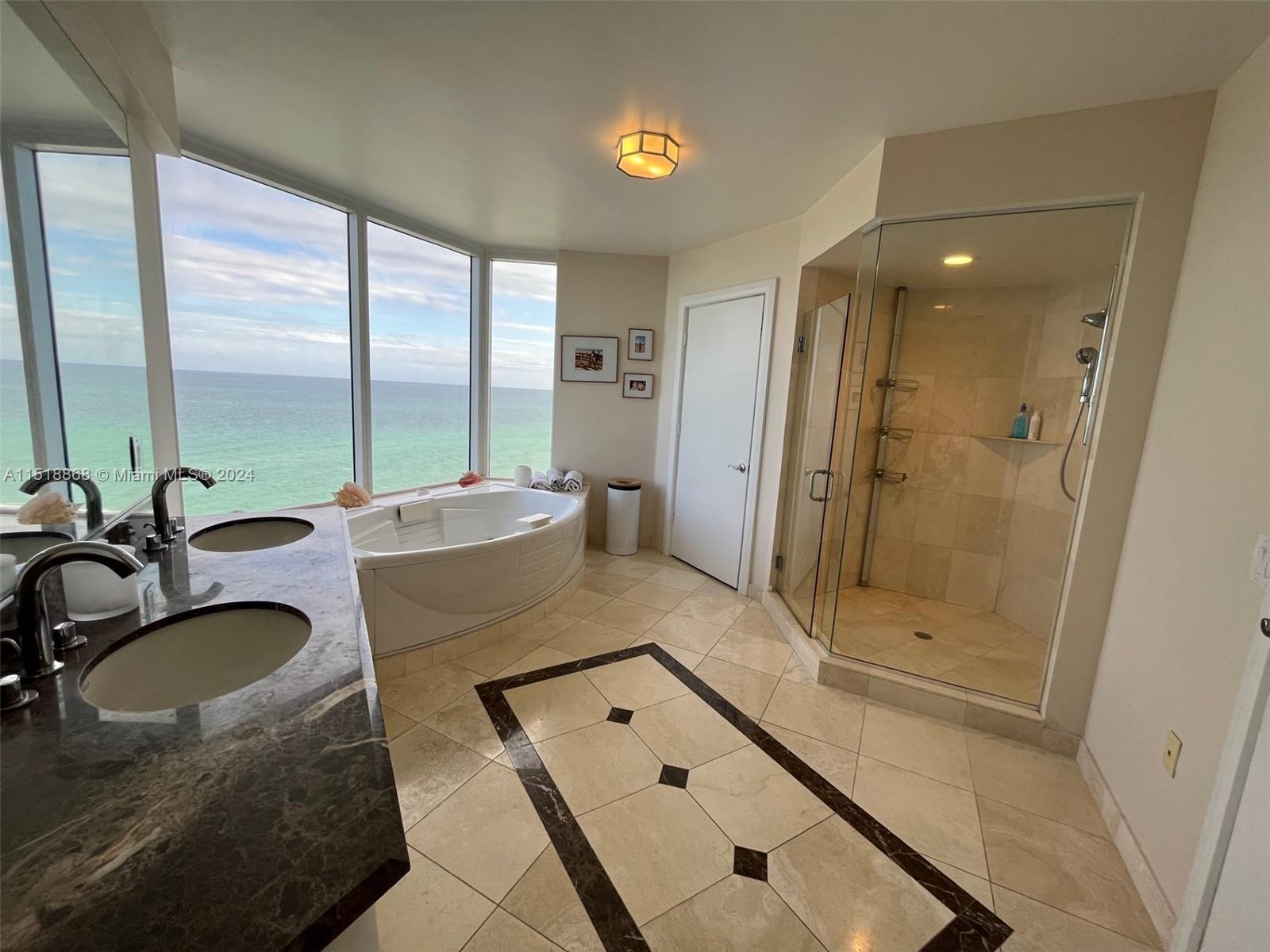Sunny Isles Beach, Florida 33160, 3 Bedrooms Bedrooms, ,3 BathroomsBathrooms,Residentiallease,For Rent,A11518868