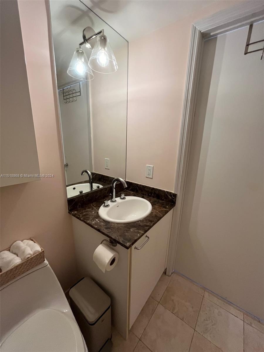 Sunny Isles Beach, Florida 33160, 3 Bedrooms Bedrooms, ,3 BathroomsBathrooms,Residentiallease,For Rent,A11518868