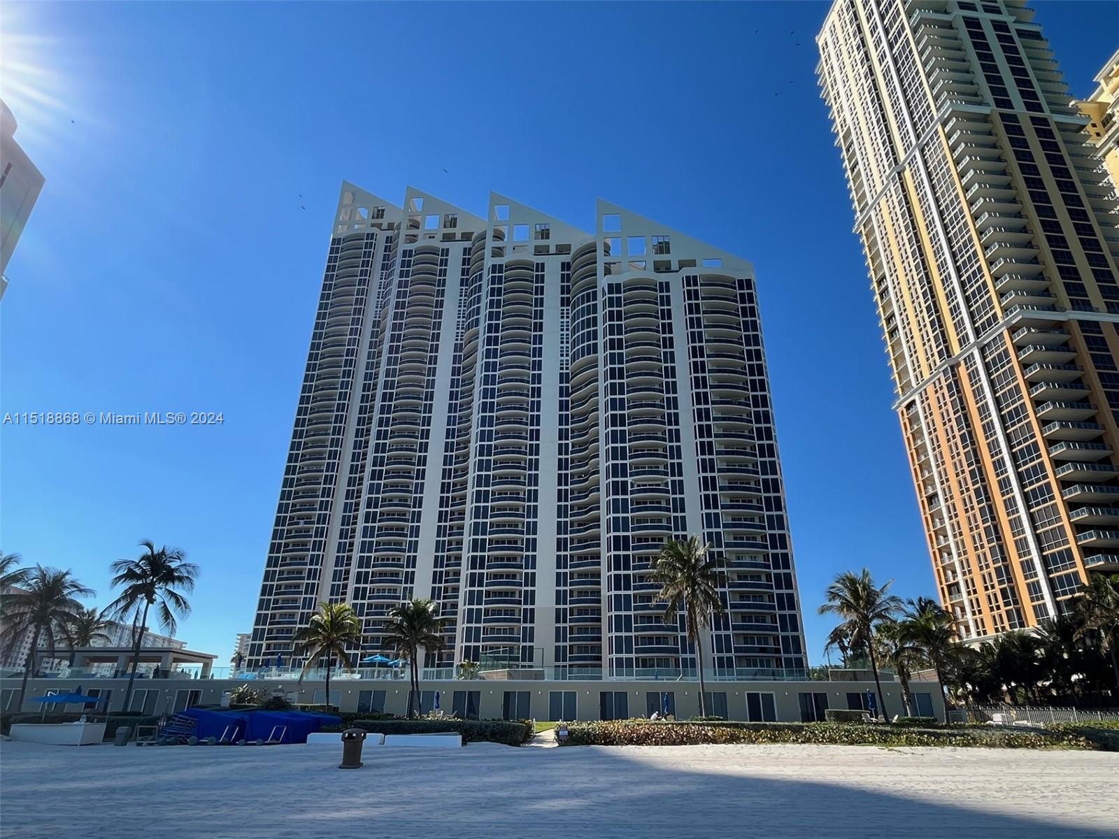 Sunny Isles Beach, Florida 33160, 3 Bedrooms Bedrooms, ,3 BathroomsBathrooms,Residentiallease,For Rent,A11518868