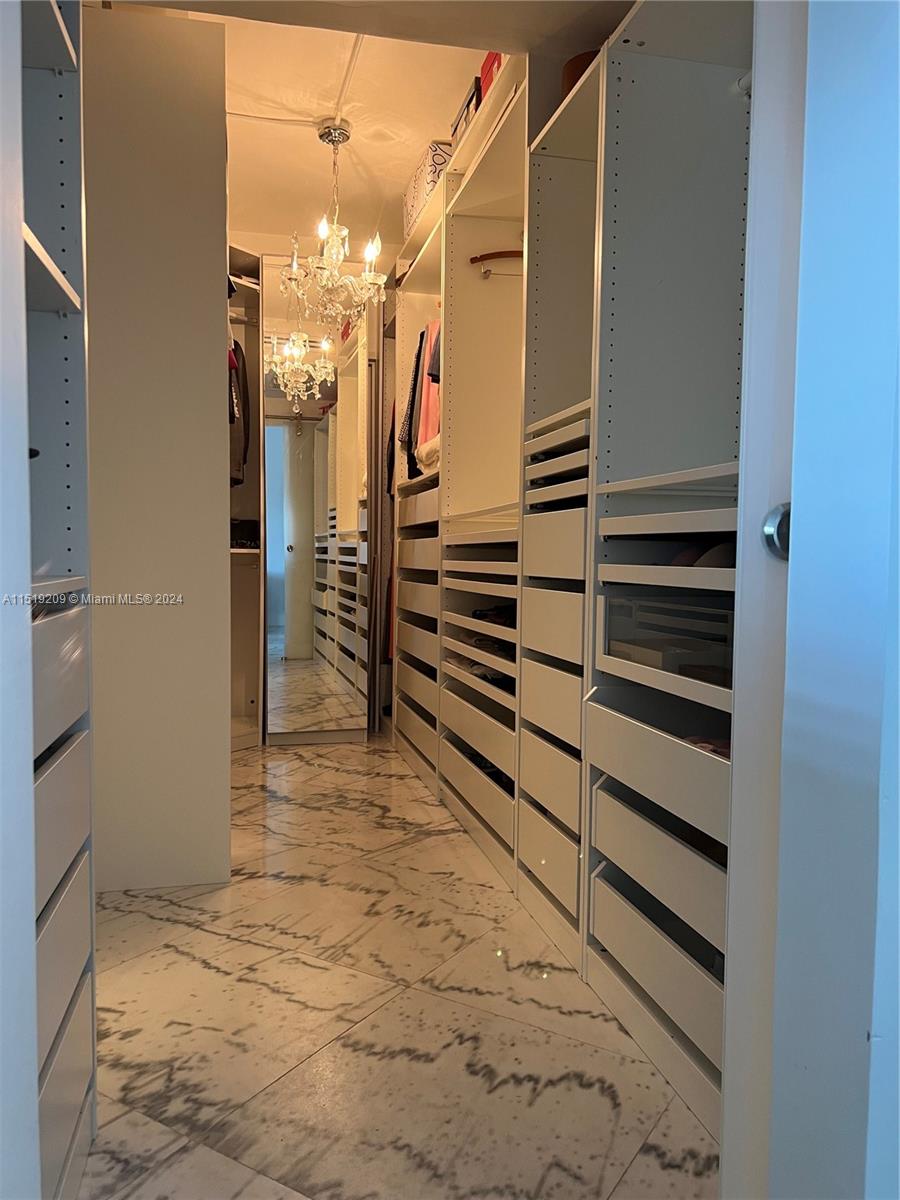 3 Island Ave 11A, Miami Beach, Florida 33139, ,1 BathroomBathrooms,Residentiallease,For Rent,3 Island Ave 11A,A11519209