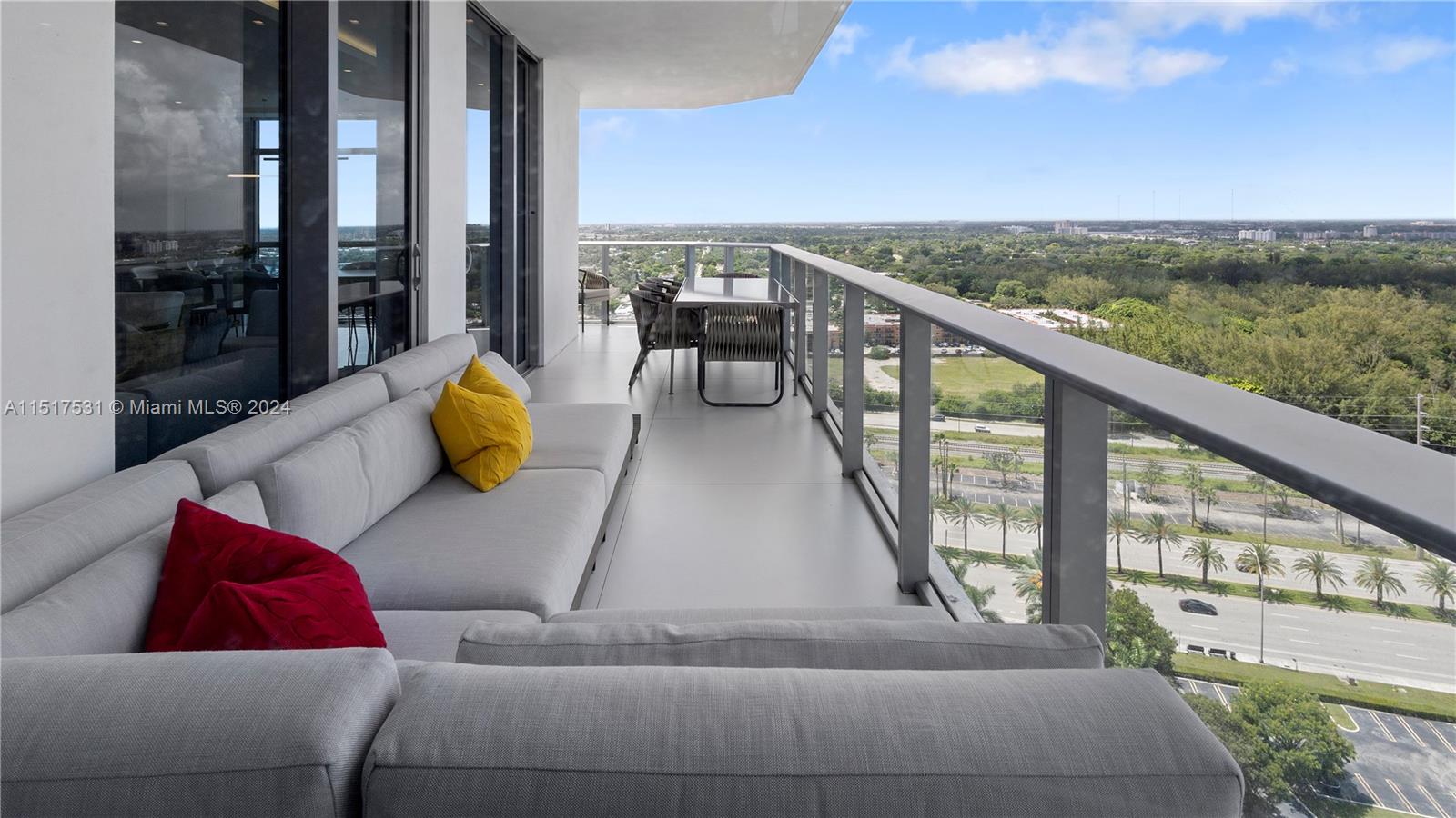 17301 Biscayne Blvd 2102, North Miami Beach, Florida 33160, 2 Bedrooms Bedrooms, ,2 BathroomsBathrooms,Residential,For Sale,17301 Biscayne Blvd 2102,A11517531