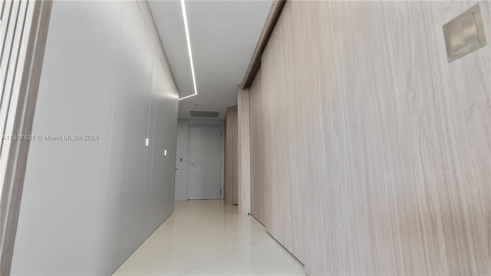 17301 Biscayne Blvd 2102, North Miami Beach, Florida 33160, 2 Bedrooms Bedrooms, ,2 BathroomsBathrooms,Residential,For Sale,17301 Biscayne Blvd 2102,A11517531