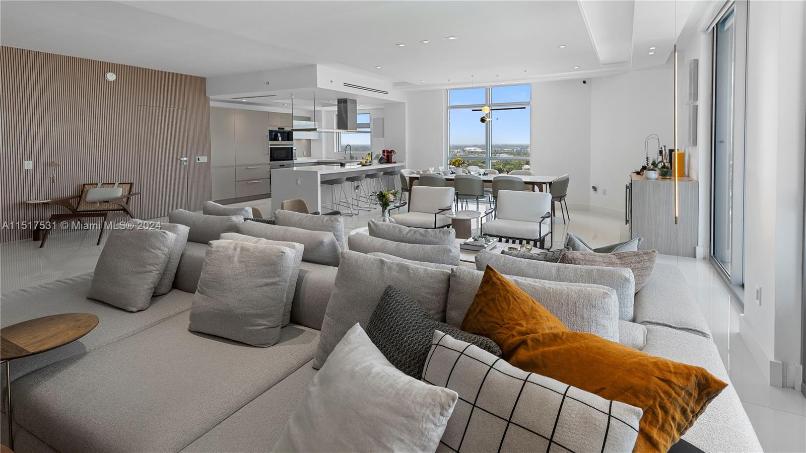 17301 Biscayne Blvd 2102, North Miami Beach, Florida 33160, 2 Bedrooms Bedrooms, ,2 BathroomsBathrooms,Residential,For Sale,17301 Biscayne Blvd 2102,A11517531