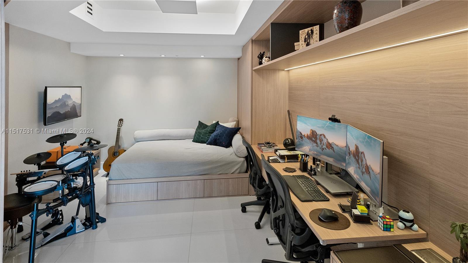 17301 Biscayne Blvd 2102, North Miami Beach, Florida 33160, 2 Bedrooms Bedrooms, ,2 BathroomsBathrooms,Residential,For Sale,17301 Biscayne Blvd 2102,A11517531