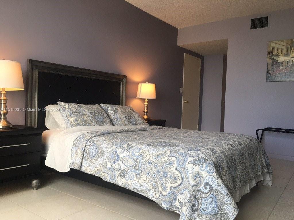 3725 S Ocean Dr 1516, Hollywood, Florida 33019, 2 Bedrooms Bedrooms, ,2 BathroomsBathrooms,Residential,For Sale,3725 S Ocean Dr 1516,A11519935