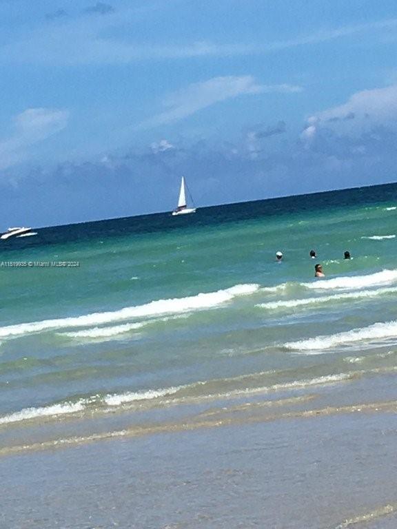 3725 S Ocean Dr 1516, Hollywood, Florida 33019, 2 Bedrooms Bedrooms, ,2 BathroomsBathrooms,Residential,For Sale,3725 S Ocean Dr 1516,A11519935