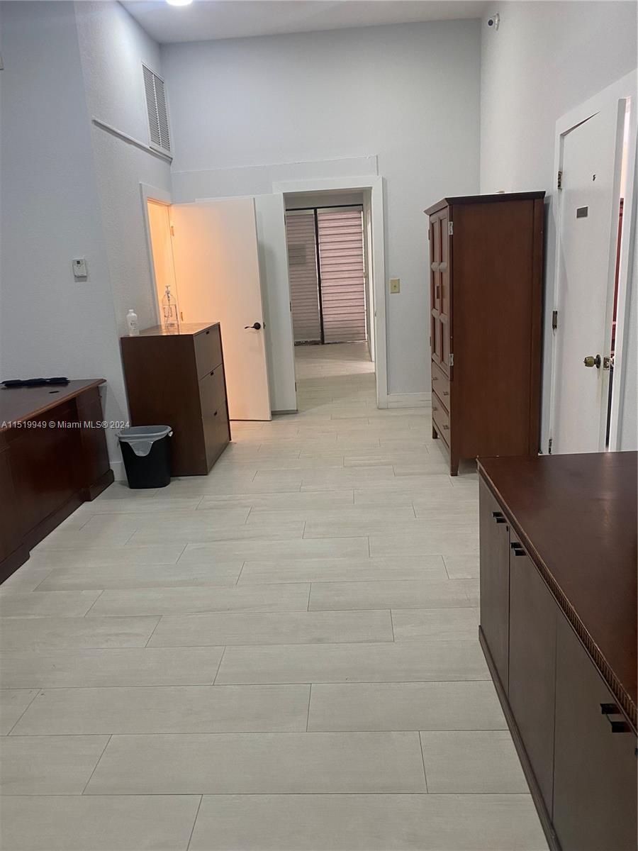 6187 NW 167th St H15, Hialeah, Florida 33015, ,Commerciallease,For Rent,6187 NW 167th St H15,A11519949