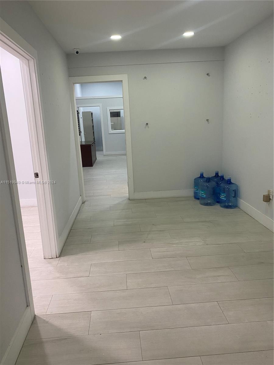 6187 NW 167th St H15, Hialeah, Florida 33015, ,Commerciallease,For Rent,6187 NW 167th St H15,A11519949
