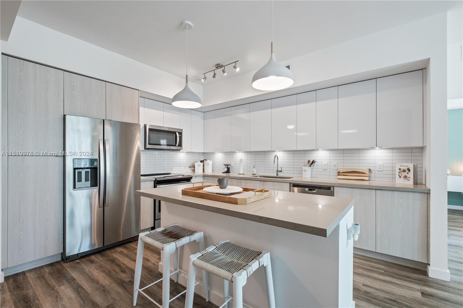 1919 SE 10th Ave 4129, Fort Lauderdale, Florida 33316, 2 Bedrooms Bedrooms, ,2 BathroomsBathrooms,Residentiallease,For Rent,1919 SE 10th Ave 4129,A11519978