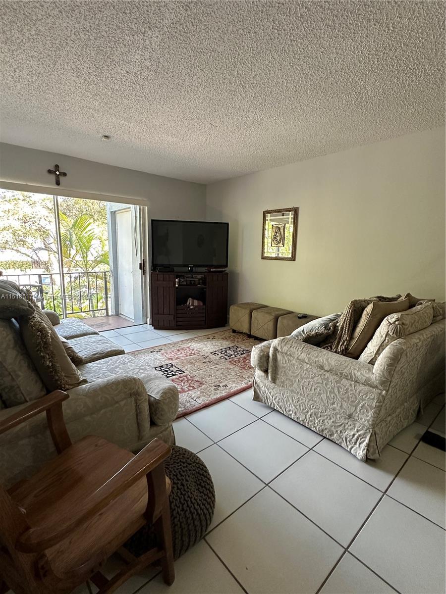 9227 SW 87th Ave B12, Miami, Florida 33176, 2 Bedrooms Bedrooms, ,2 BathroomsBathrooms,Residential,For Sale,9227 SW 87th Ave B12,A11518617