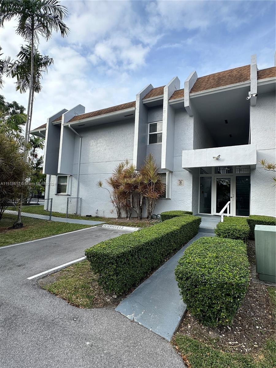 9227 SW 87th Ave B12, Miami, Florida 33176, 2 Bedrooms Bedrooms, ,2 BathroomsBathrooms,Residential,For Sale,9227 SW 87th Ave B12,A11518617