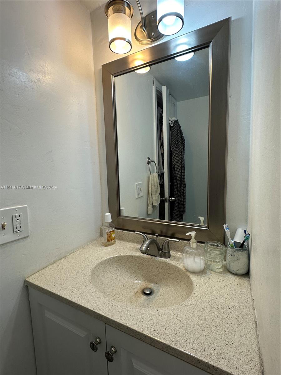 9227 SW 87th Ave B12, Miami, Florida 33176, 2 Bedrooms Bedrooms, ,2 BathroomsBathrooms,Residential,For Sale,9227 SW 87th Ave B12,A11518617
