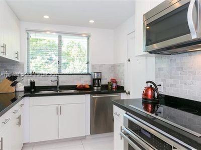 10178 Collins Ave 105, Bal Harbour, Florida 33154, 1 Bedroom Bedrooms, ,1 BathroomBathrooms,Residential,For Sale,10178 Collins Ave 105,A11519984
