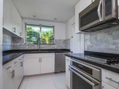 10178 Collins Ave 105, Bal Harbour, Florida 33154, 1 Bedroom Bedrooms, ,1 BathroomBathrooms,Residential,For Sale,10178 Collins Ave 105,A11519984