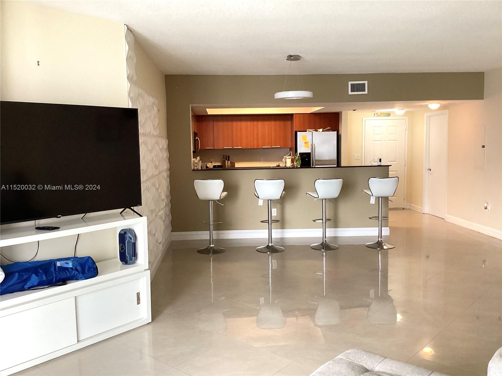 16699 Collins Ave 3305, Sunny Isles Beach, Florida 33160, 1 Bedroom Bedrooms, ,1 BathroomBathrooms,Residentiallease,For Rent,16699 Collins Ave 3305,A11520032