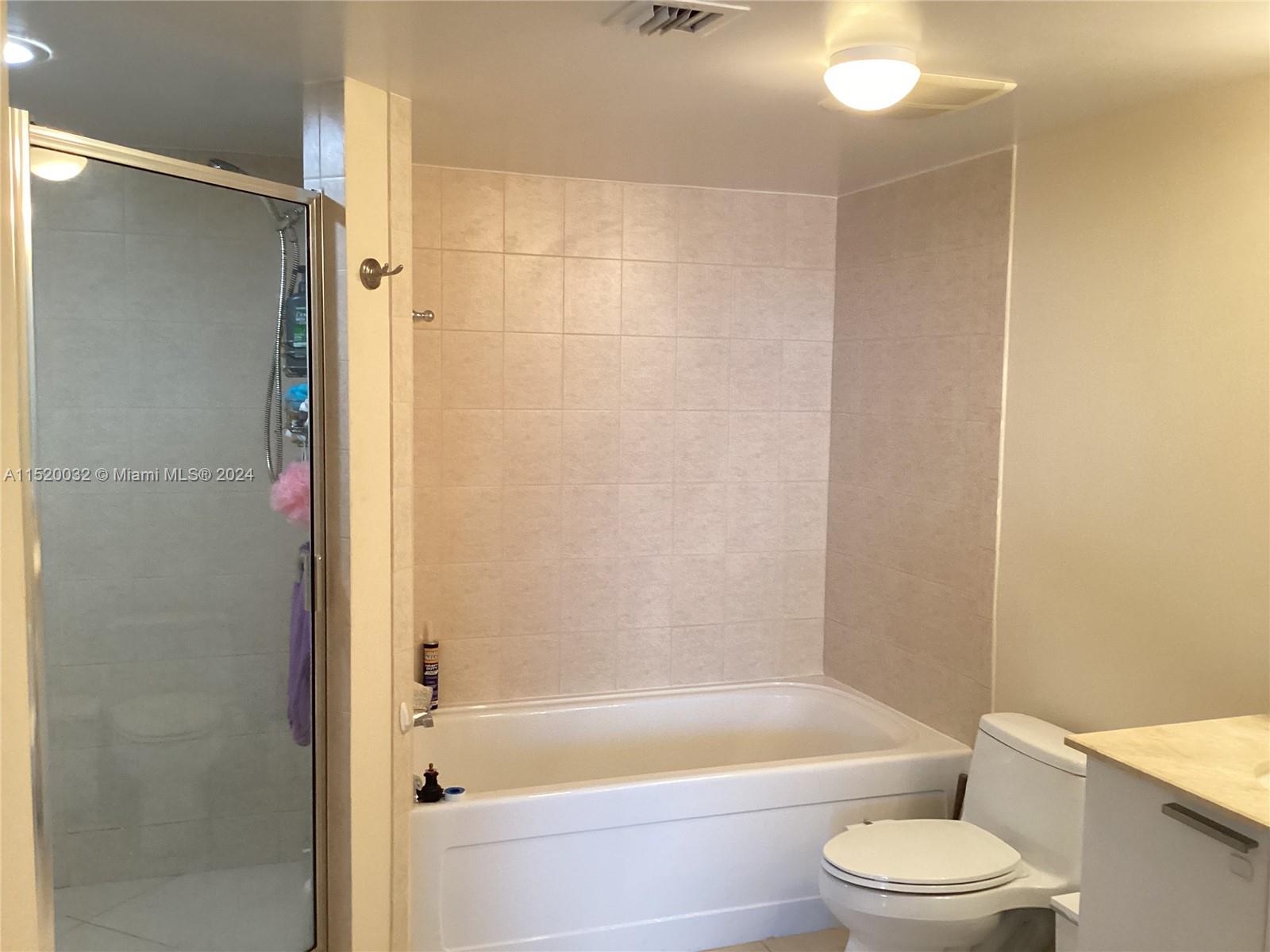 16699 Collins Ave 3305, Sunny Isles Beach, Florida 33160, 1 Bedroom Bedrooms, ,1 BathroomBathrooms,Residentiallease,For Rent,16699 Collins Ave 3305,A11520032