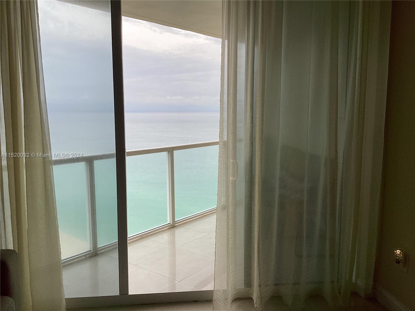 16699 Collins Ave 3305, Sunny Isles Beach, Florida 33160, 1 Bedroom Bedrooms, ,1 BathroomBathrooms,Residentiallease,For Rent,16699 Collins Ave 3305,A11520032