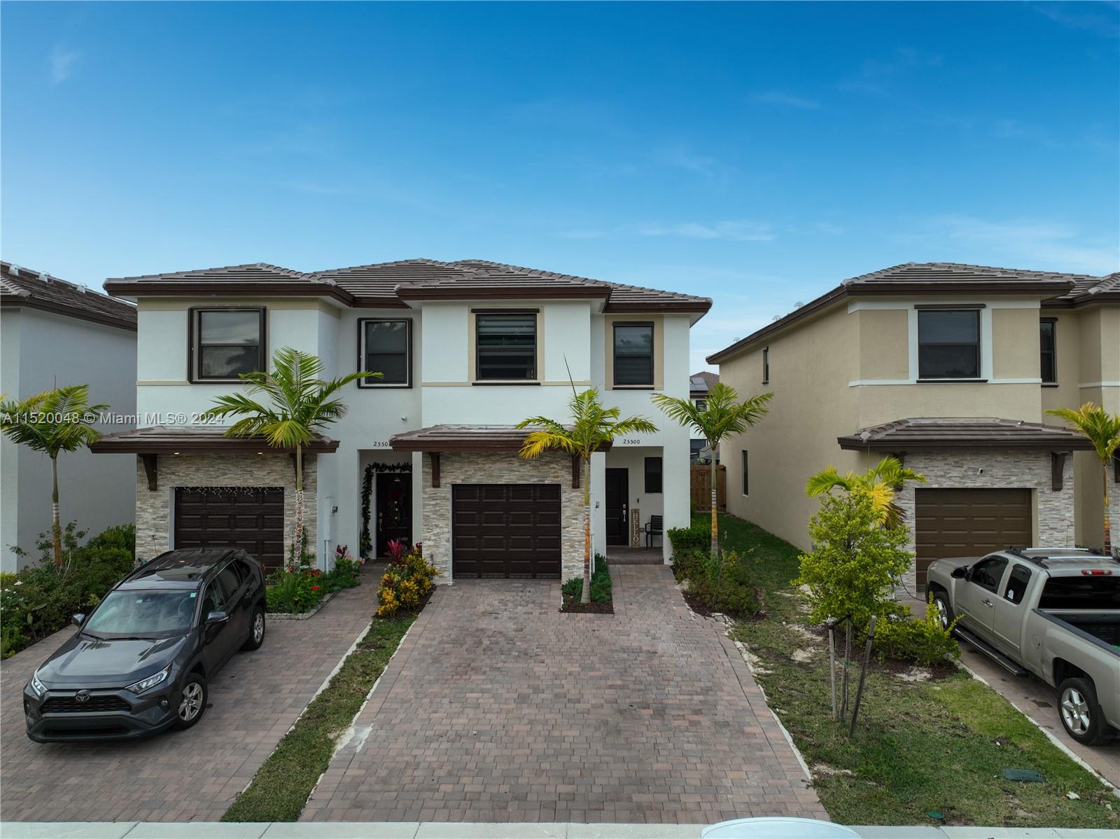 25500 SW 108th Ave  For Sale A11520048, FL