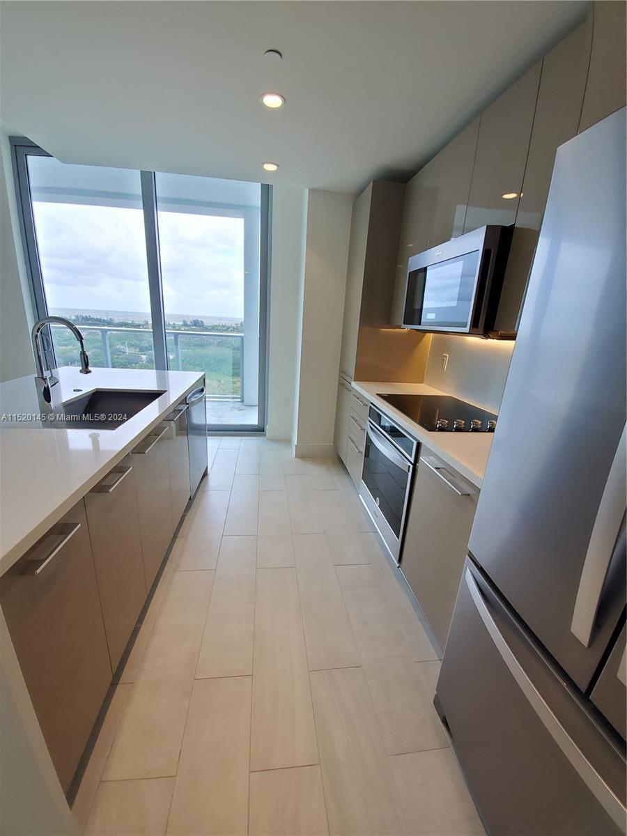 2000 Metropica Way 1401, Sunrise, Florida 33323, 3 Bedrooms Bedrooms, ,3 BathroomsBathrooms,Residential,For Sale,2000 Metropica Way 1401,A11520145