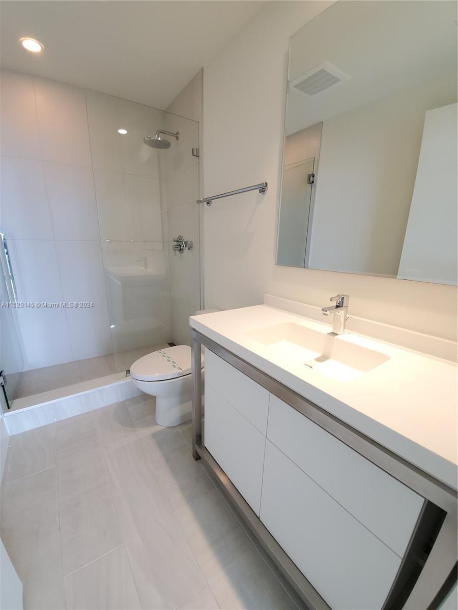 2000 Metropica Way 1401, Sunrise, Florida 33323, 3 Bedrooms Bedrooms, ,3 BathroomsBathrooms,Residential,For Sale,2000 Metropica Way 1401,A11520145