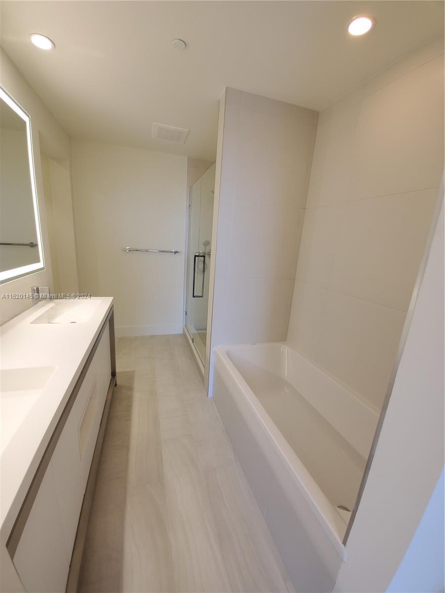 2000 Metropica Way 1401, Sunrise, Florida 33323, 3 Bedrooms Bedrooms, ,3 BathroomsBathrooms,Residential,For Sale,2000 Metropica Way 1401,A11520145