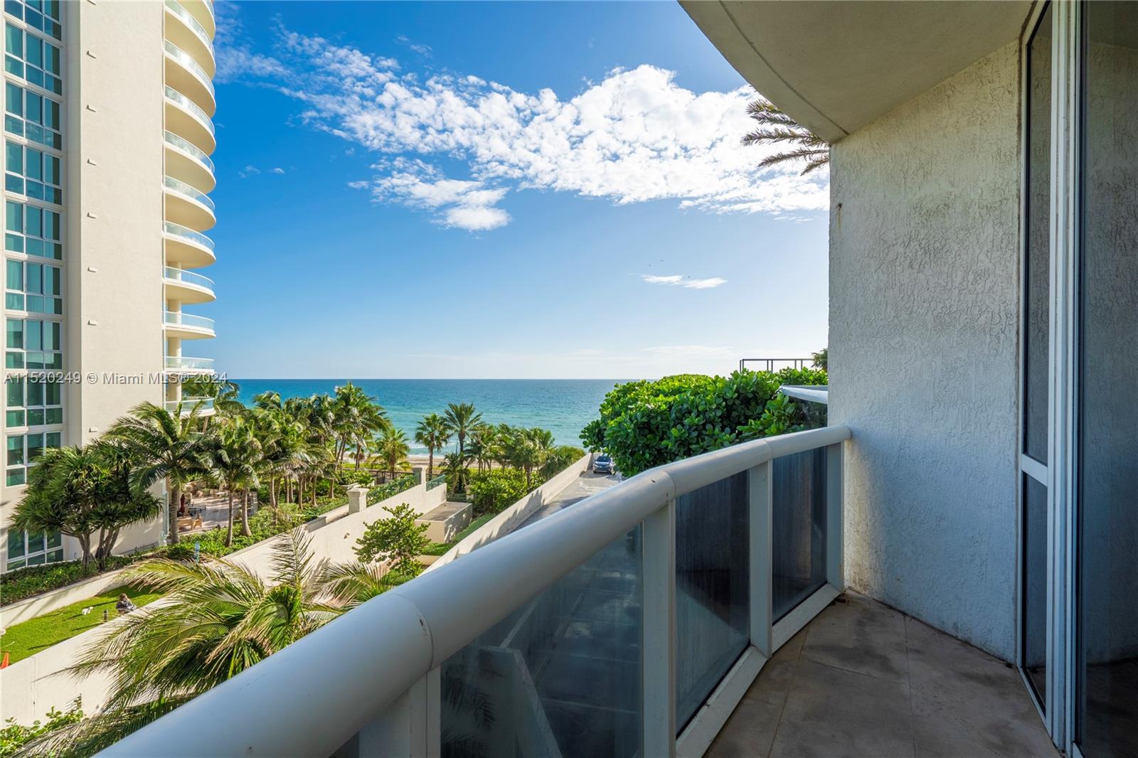 Master Bed View - Balcony 3