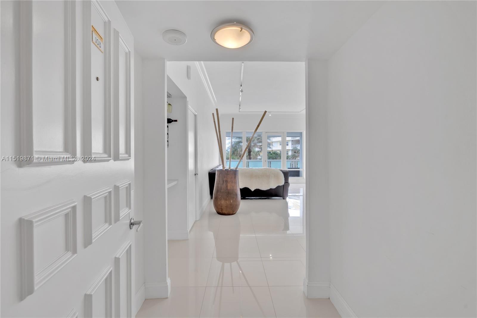 2100 S Ocean Ln 103, Fort Lauderdale, Florida 33316, 2 Bedrooms Bedrooms, ,2 BathroomsBathrooms,Residential,For Sale,2100 S Ocean Ln 103,A11519871