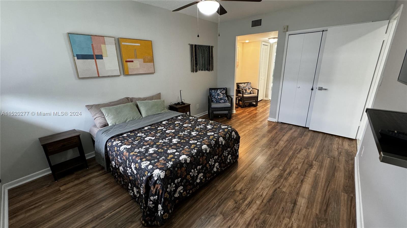 5200 Washington St 303, Hollywood, Florida 33021, 1 Bedroom Bedrooms, ,1 BathroomBathrooms,Residentiallease,For Rent,5200 Washington St 303,A11520277