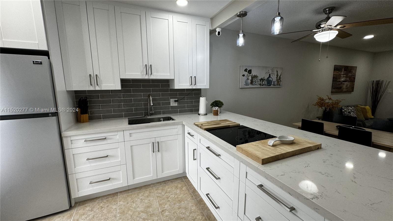 5200 Washington St 303, Hollywood, Florida 33021, 1 Bedroom Bedrooms, ,1 BathroomBathrooms,Residentiallease,For Rent,5200 Washington St 303,A11520277