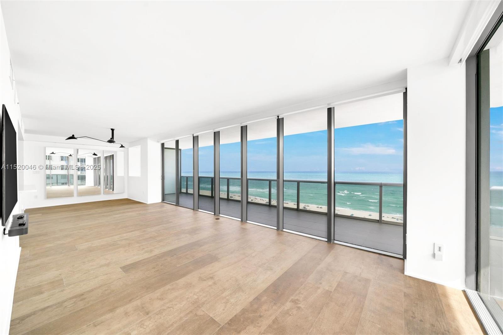 5875 Collins Ave 1102, Miami Beach, Florida 33140, 3 Bedrooms Bedrooms, ,3 BathroomsBathrooms,Residential,For Sale,5875 Collins Ave 1102,A11520046