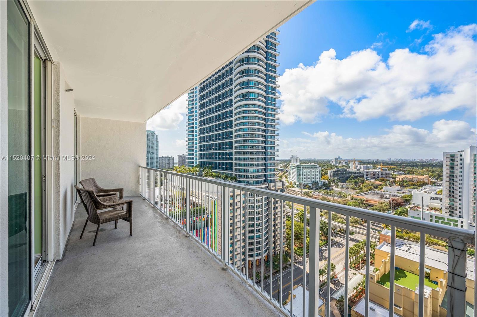 1250 S Miami Ave 1907, Miami, Florida 33130, 1 Bedroom Bedrooms, ,1 BathroomBathrooms,Residentiallease,For Rent,1250 S Miami Ave 1907,A11520407