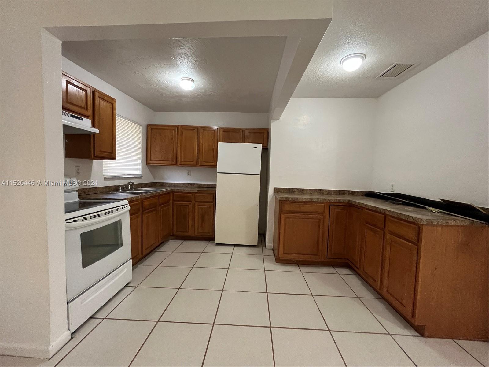 2791 NW 2nd St, Fort Lauderdale, Florida 33311, 3 Bedrooms Bedrooms, ,2 BathroomsBathrooms,Residential,For Sale,2791 NW 2nd St,A11520446